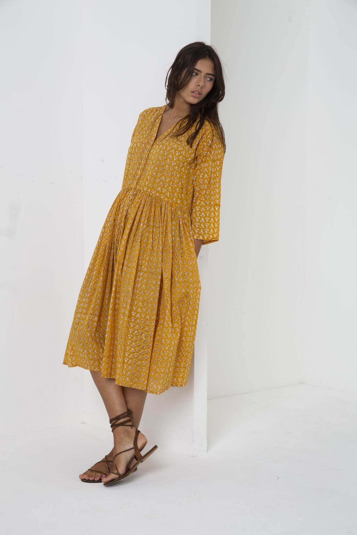midi length dresses with sleeves